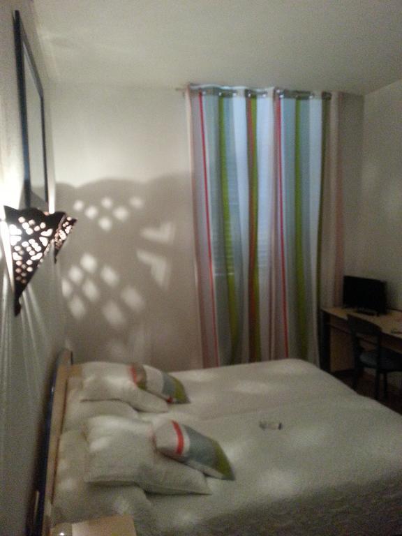 Hotel Univers Bastia (Corsica) Quarto foto